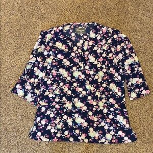 Butter-Soft Floral Women's Scrub Top - Navy and Purple/Pink used Sz medium